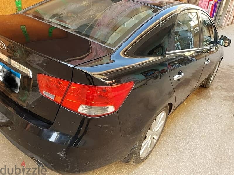 Kia Cerato 2011 4