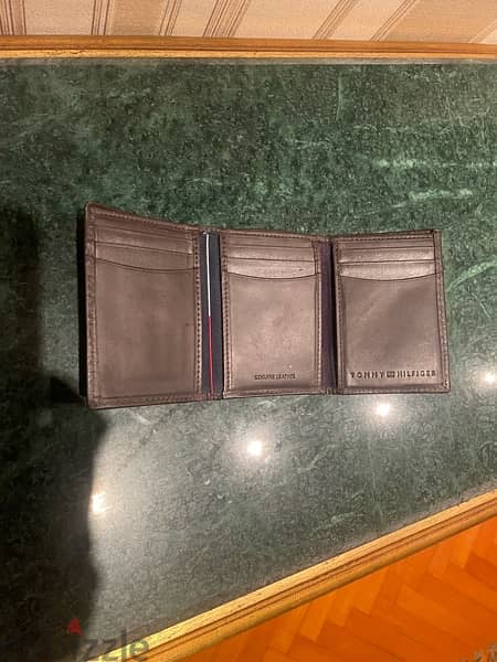 tommy hilfiger wallet 2