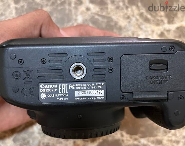 كاميرا canon (4000d) استعمال خفيف جدا حاله شبه الزيرو 0