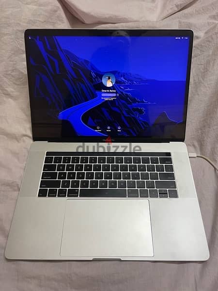 Macbook pro 2017 with Gbu 4gb 4