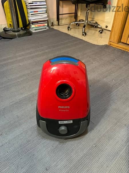 Philips PowerGo vaccum cleaner 1800w مكنسه فيليبس ١٨٠٠وات 2