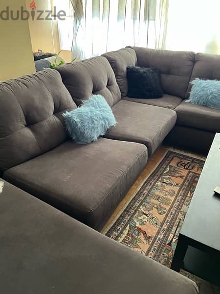 Furniture Hub U-Shape grey couch لون جميل كنبه يو/ ركنه من  فرنتشر هب 1