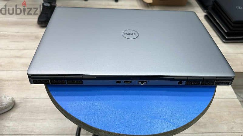 Dell Precision 7760 2