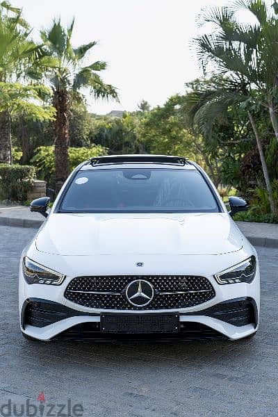 Mercedes CLA 200 2024 RED INTERIOR 1