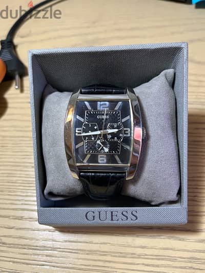 Guess leather watch MEN, ساعه  جلد رجالي