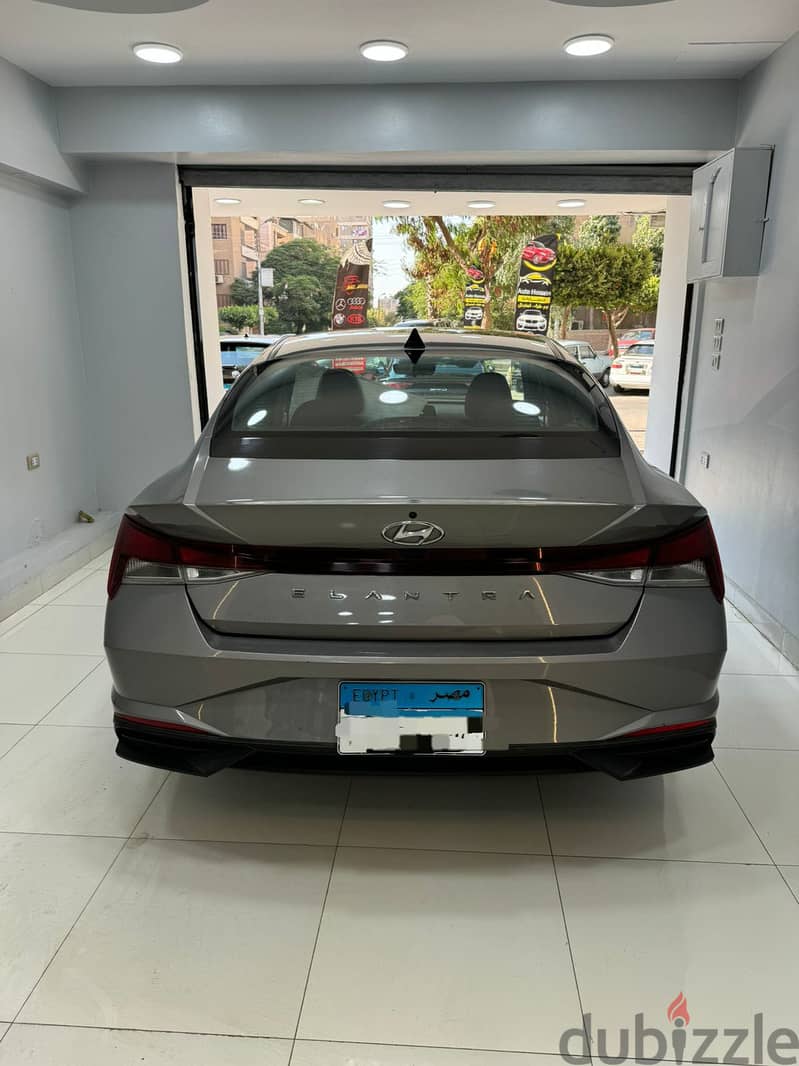 هيونداي الينترا HYUNDAI ELANTRA CN7 2021 1