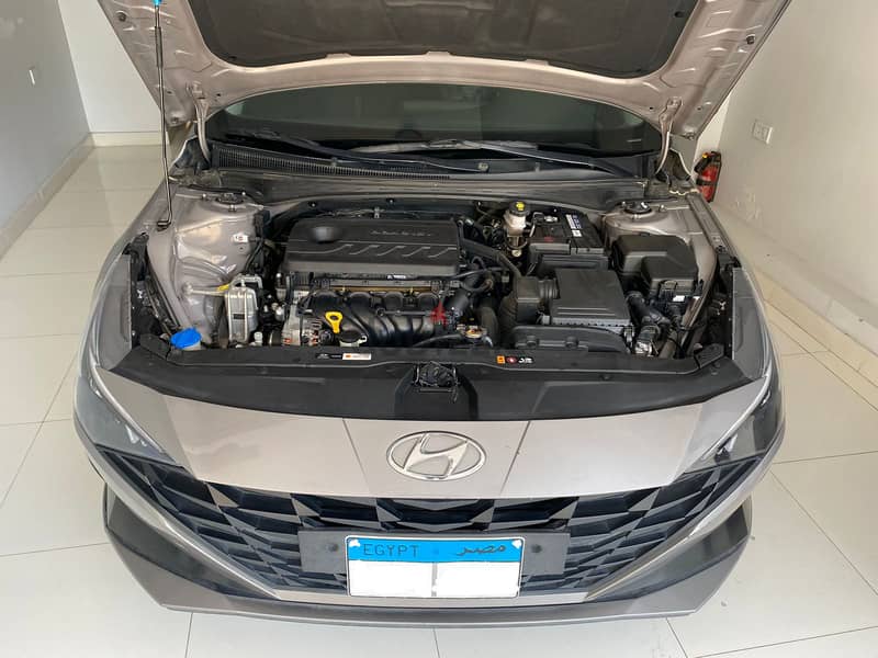 هيونداي الينترا HYUNDAI ELANTRA CN7 2021 2