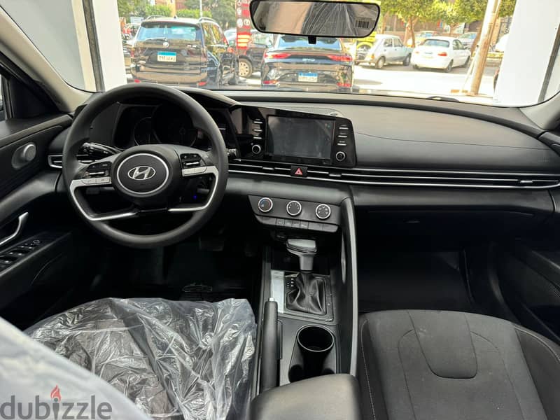 هيونداي الينترا HYUNDAI ELANTRA CN7 2021 9