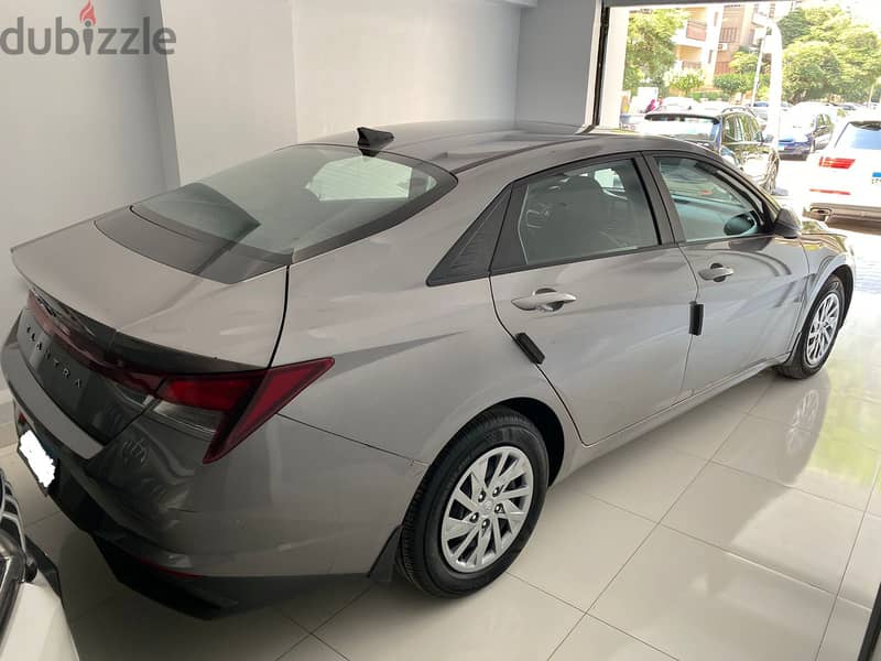 هيونداي الينترا HYUNDAI ELANTRA CN7 2021 13