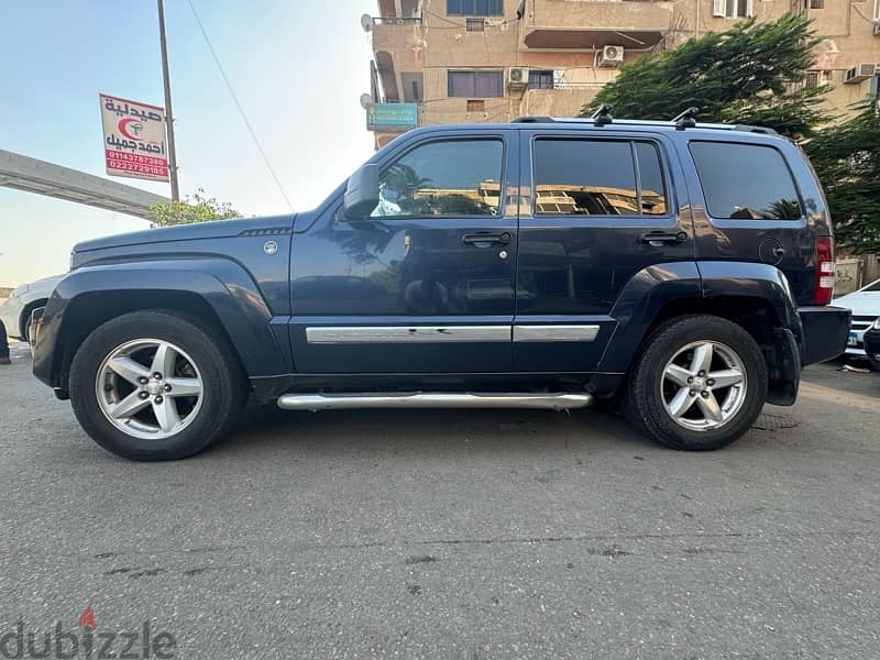 جيب شيروكى  2008  kk  /  2008  Jeep Cherokee 1