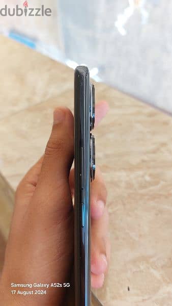 HONOR 90 كسر الزيرو بالكرتونة و الشاحن الأصلي بيع أو بدل 4