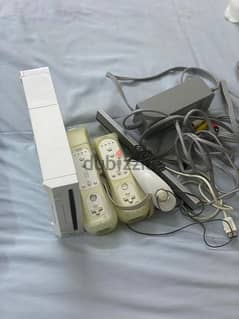 جهاز Nintendo wii للبيع 0