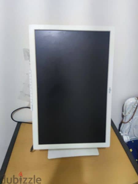 Fujitsu Monitor B22W-7 TFT 1