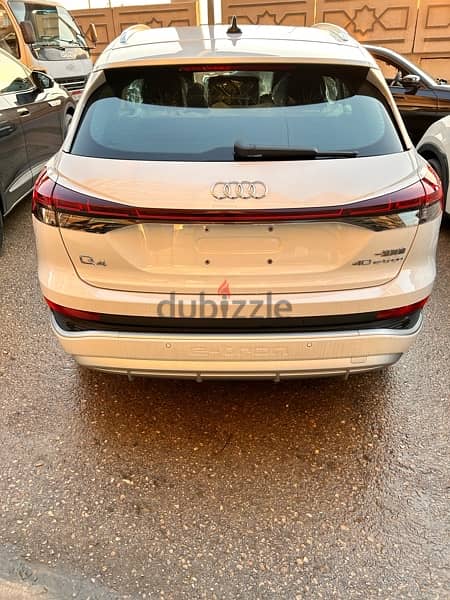 Audi Q4 etron 2024 2