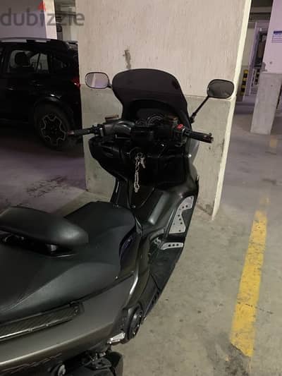 yamaha tmax 2011