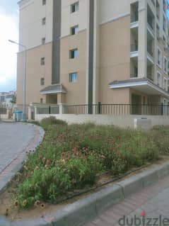 Apartment for sale in a garden next to Madinaty, 2million down payment and the rest in installments over 8 years 0