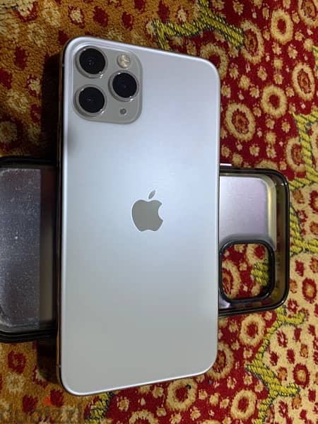 iPhone 11 Pro 2