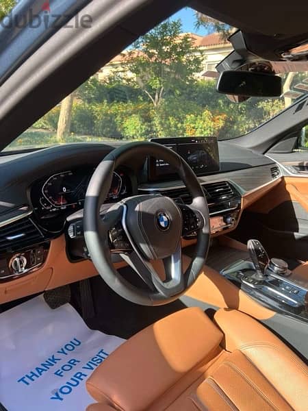 BMW 520i 2023 luxury 8