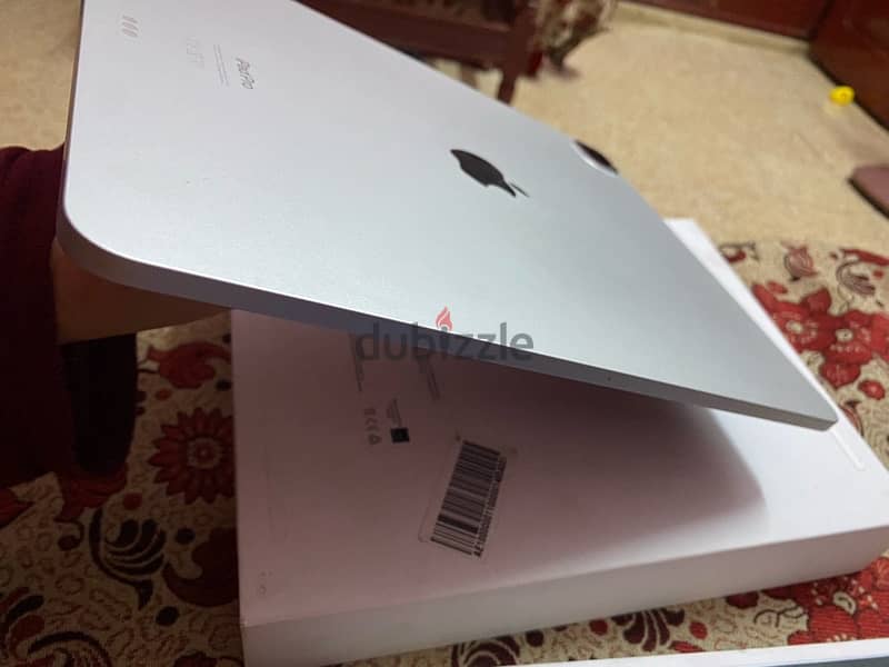 iPad Pro 6th generation M2 Wi-Fi 4