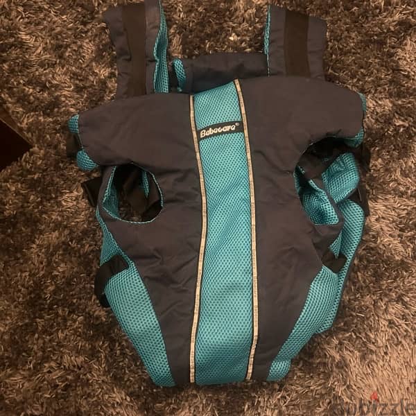 baby carrier like new 2