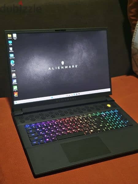 Alienware M18 RTX 4090 16GB 1