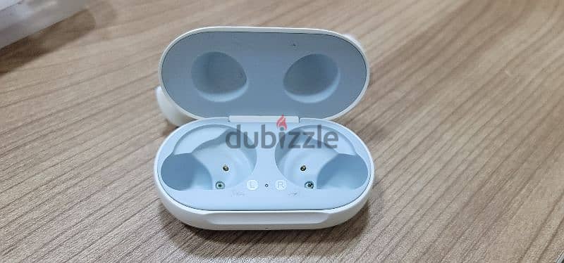 the 1st samsung galaxy buds 3