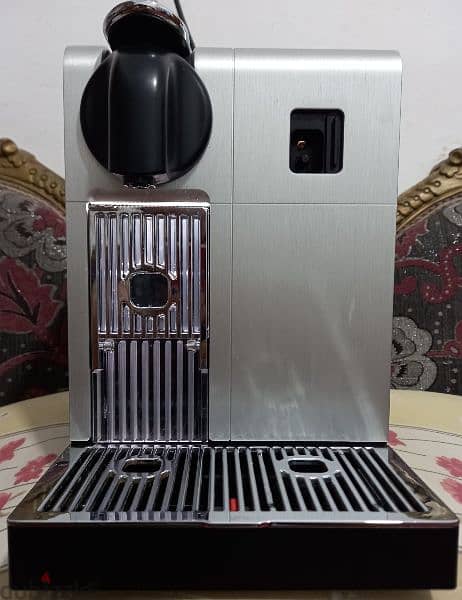 Nespresso Lattissima Pro Capsules Machine 10