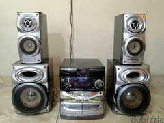 كاسيت هاي فاي ماركه pioneer بالريموت 
Model XR-VS 3000 
Pioneer