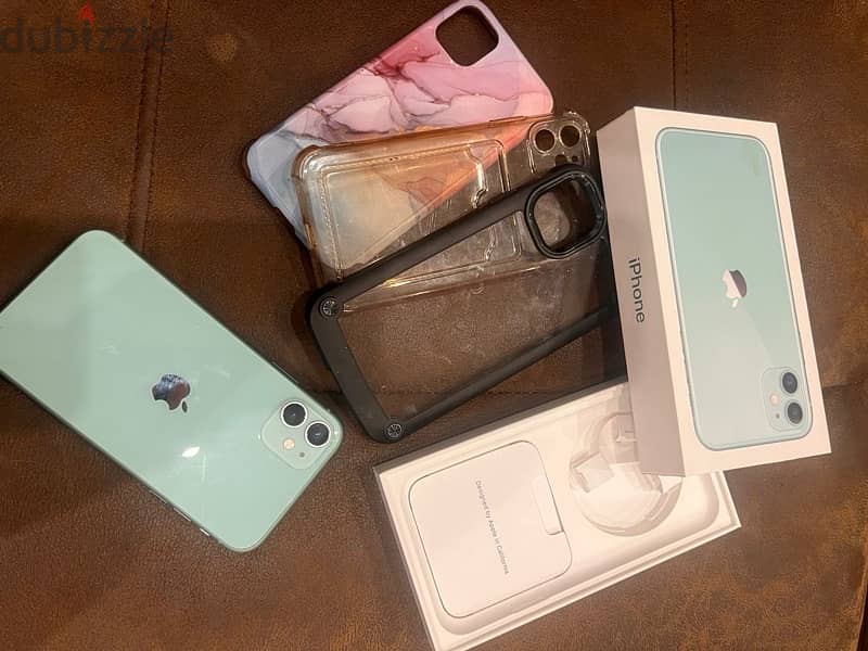 iphone 11 with box 5