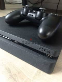 Used PS4 slim 500 GB with 2 orginal controllers