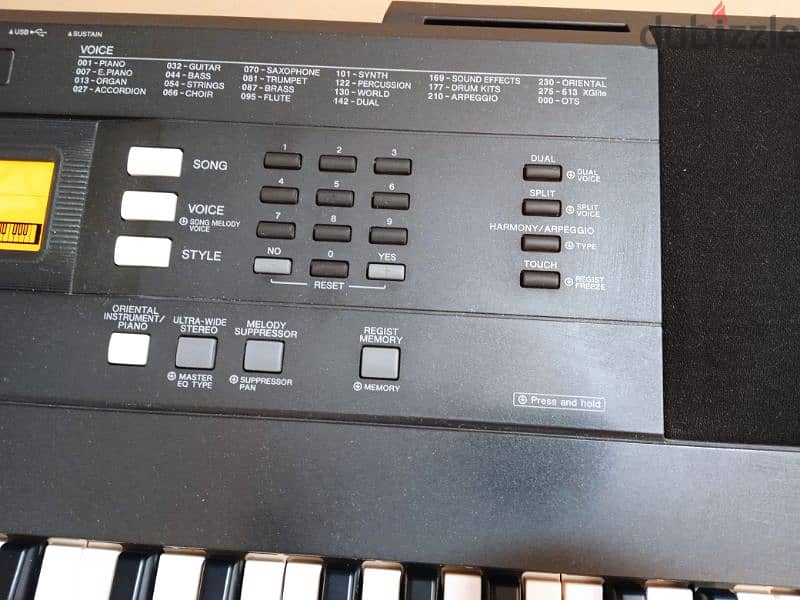 Yamaha psr a 350 4