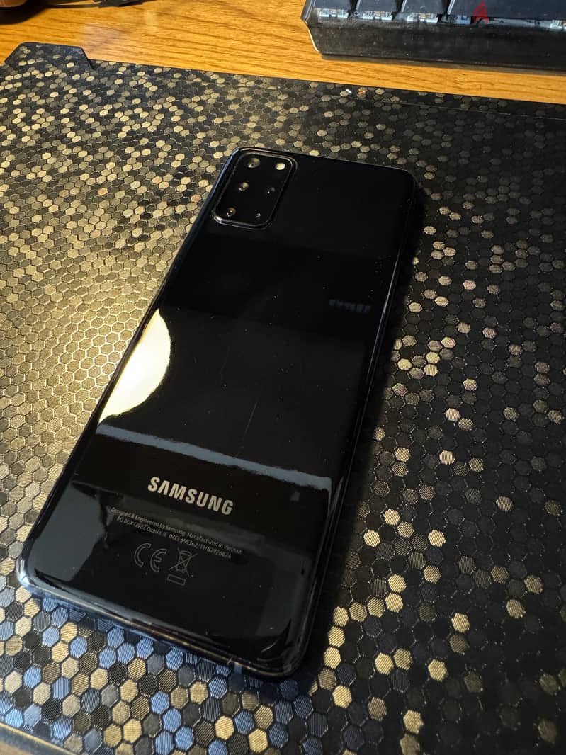 SAMSUNG GALAXY S2O plus with box 0