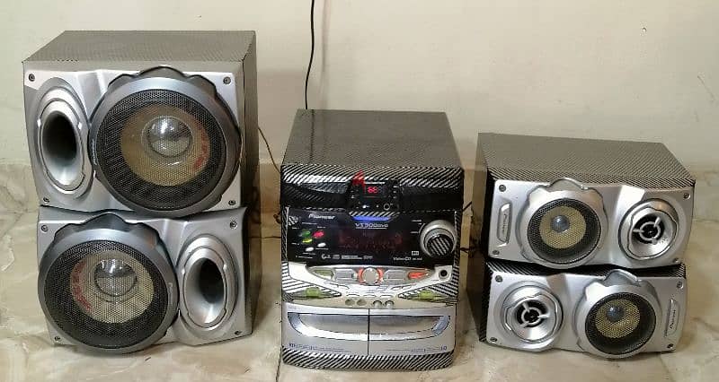 كاسيت هاي فاي ماركه pioneer بالريموت  Model XR-VS 3000  Pioneer 2