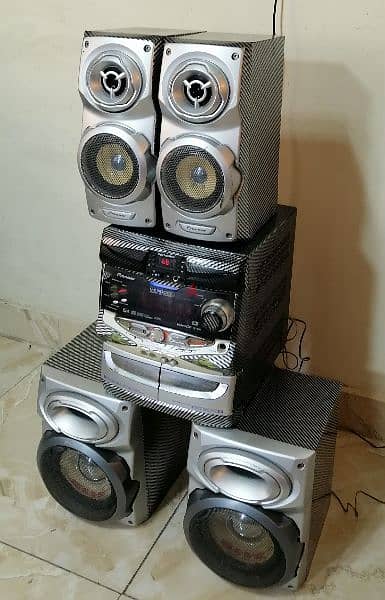 كاسيت هاي فاي ماركه pioneer بالريموت  Model XR-VS 3000  Pioneer 8