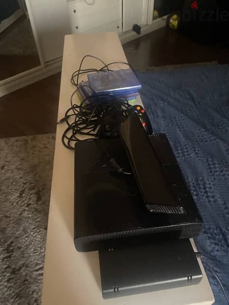 Xbox ,camera,2controllers and 5 cds 1