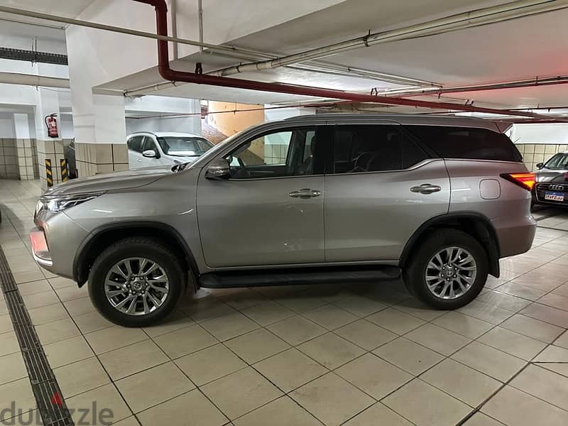 Toyota Fortuner 2023 1