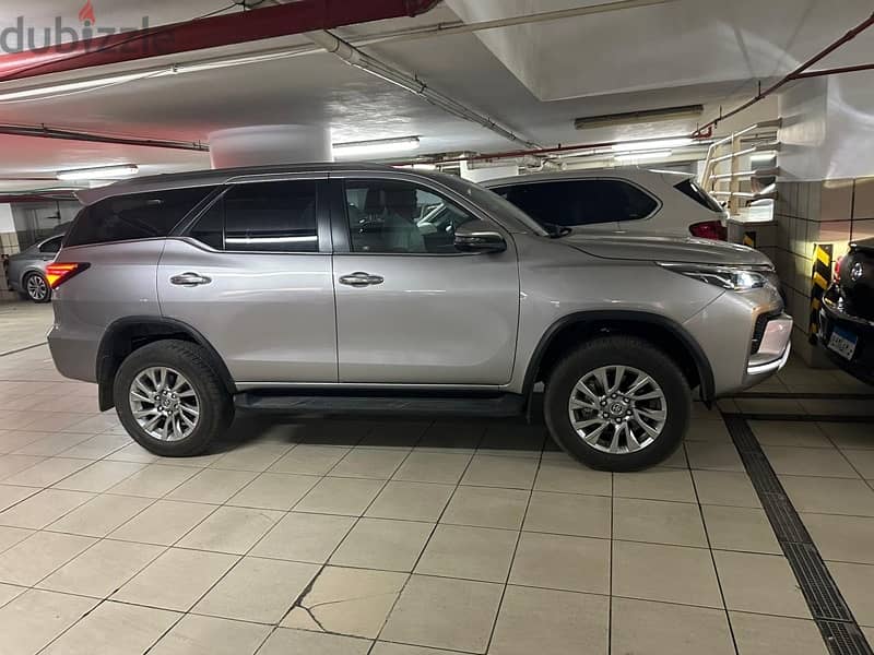 Toyota Fortuner 2023 2