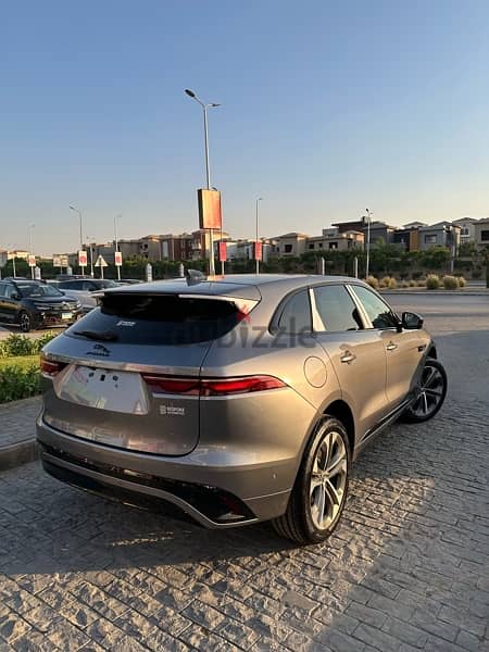 Jaguar F-Pace 2024 12