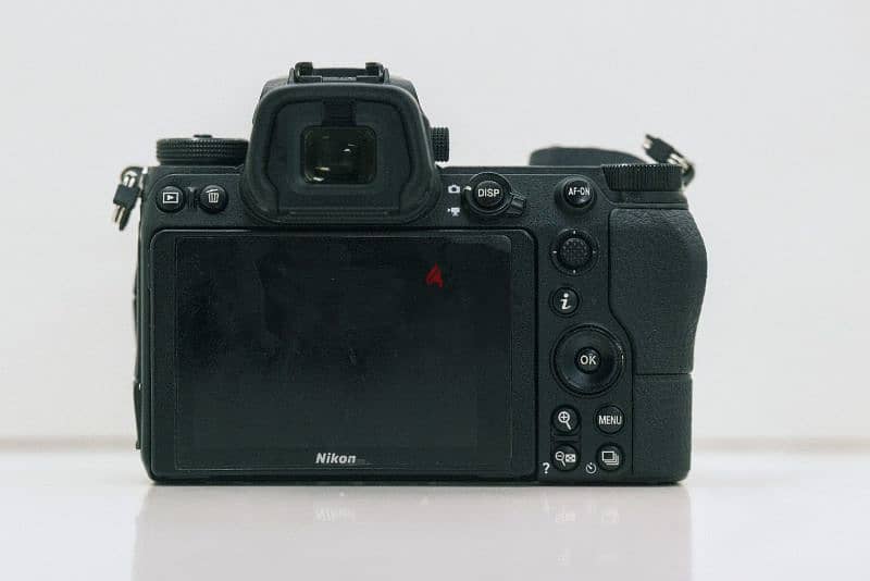 Nikon Z6 body only 1