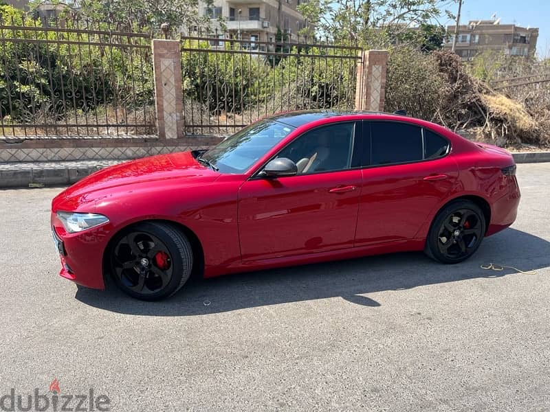 Alfa Romeo Giulia 2021 3