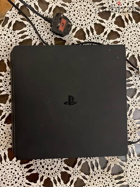 playstation 4 slim 0