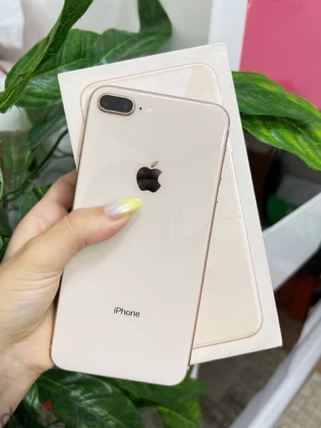 iPhone 8 Plus 2