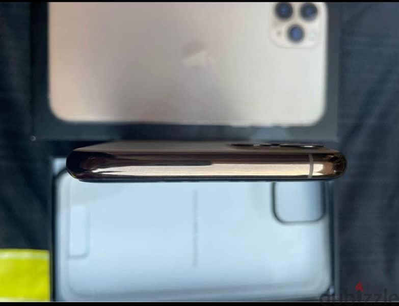 Iphone 11pro max مساحه 256 2