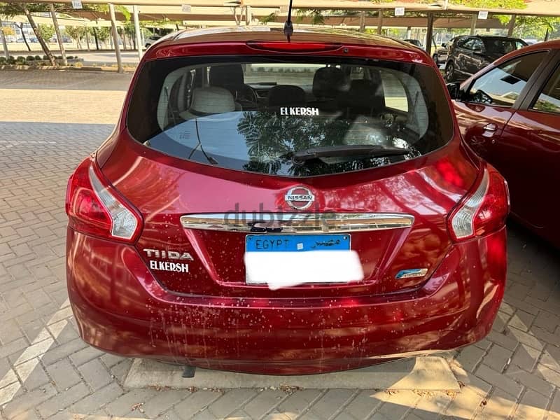 Nissan Tiida 2015 2