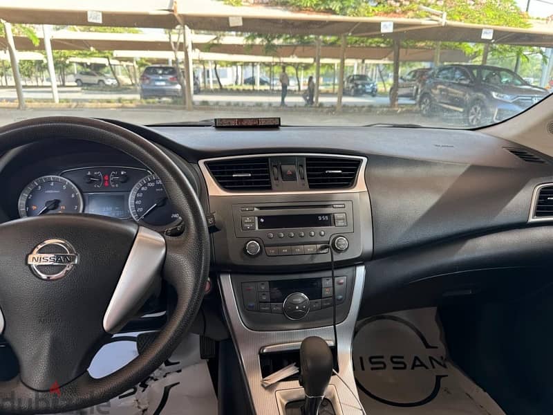 Nissan Tiida 2015 10