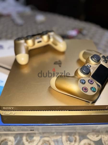 Playstation 4 Gold Edition Slim 500 GB - 2 Original Controllers 3