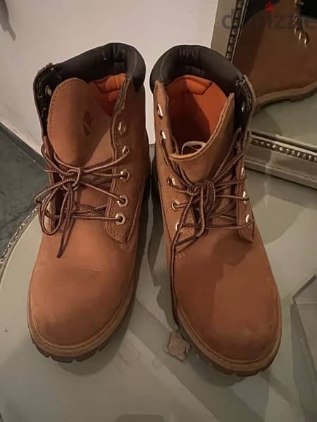 timbs boots used once wrong size 0