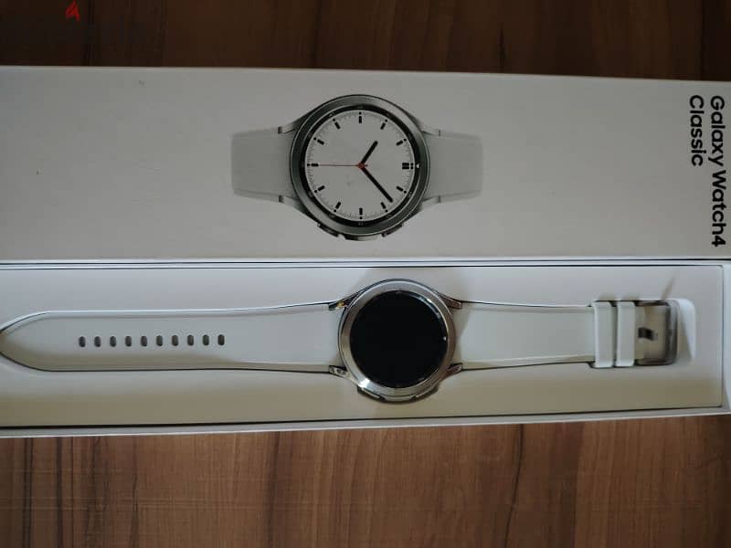 Samsung Galaxy smartwatch 4 classic white 42 1