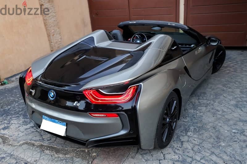 Bmw i8 roadster convertible 2