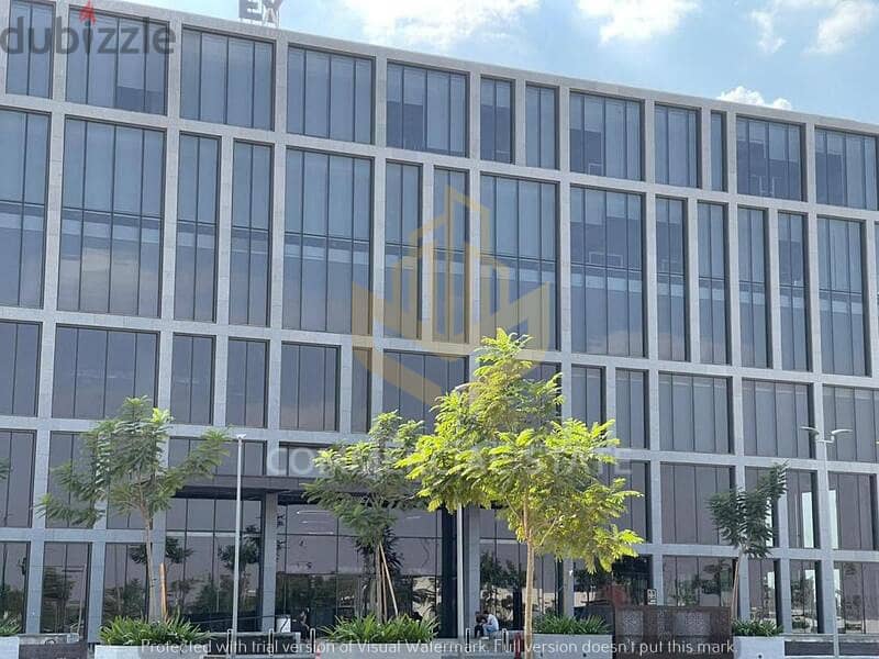 Finished Office at CFC for Rent 151m-مكتب للايجار في كايروفيستيفال 8